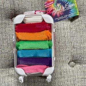 NWT Makeup Eraser Pride Set